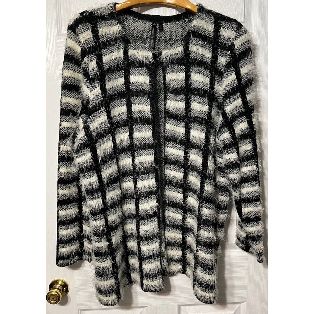 Allie & Rob Black White Wispy Eyelash Fuzzy Knit Open Front Cardigan Sweater 1X